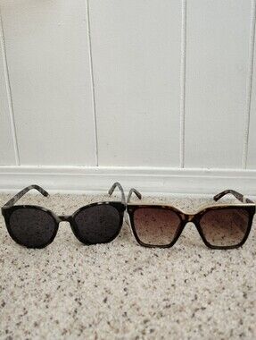 New Sunglasses Black And Tan With Gold